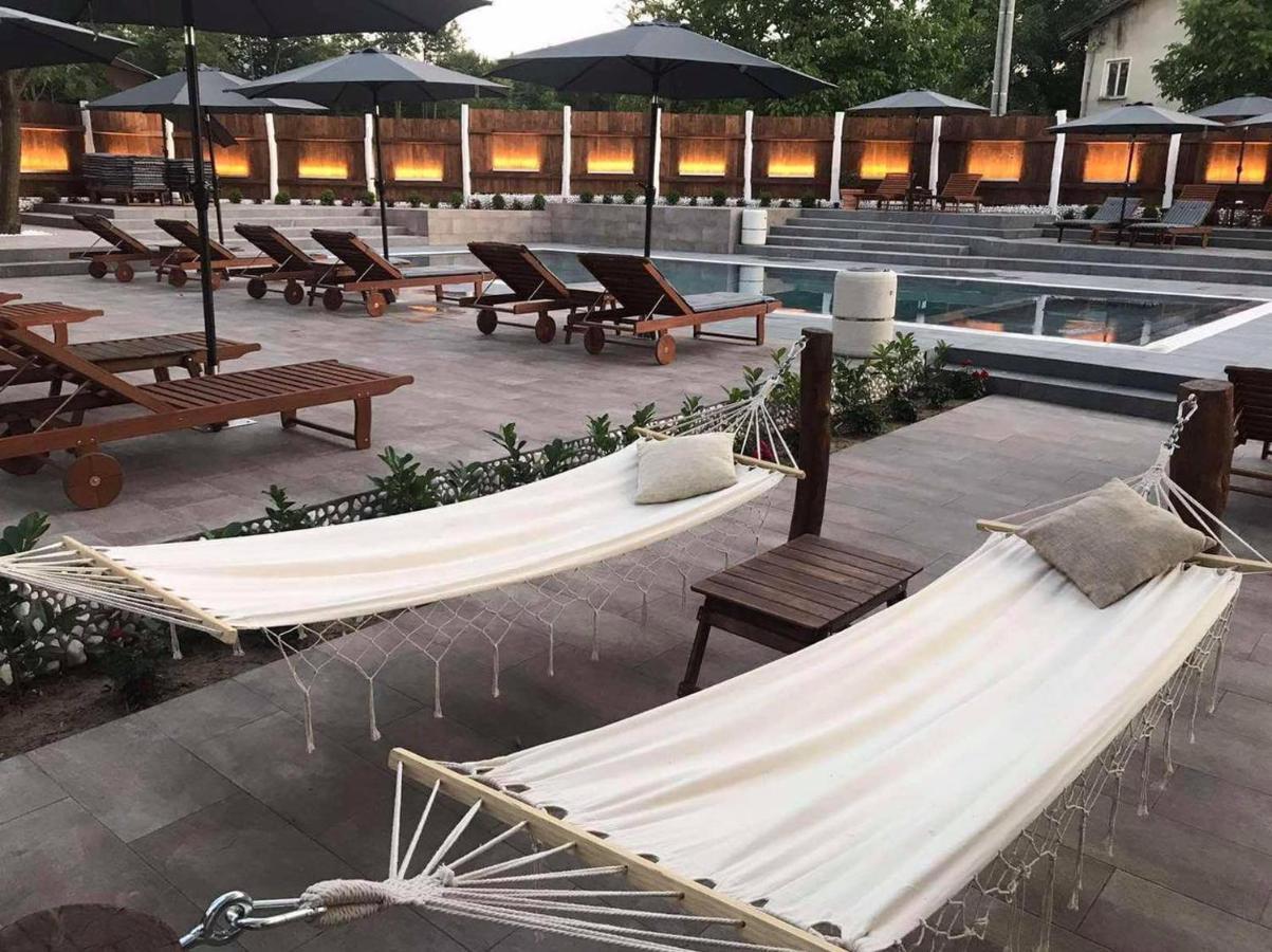 Семеен Хотел И Ресторант Райски Залив Golyama Zhelyazna Extérieur photo