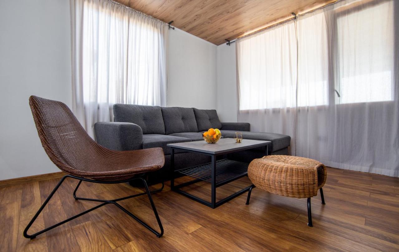 Семеен Хотел И Ресторант Райски Залив Golyama Zhelyazna Extérieur photo
