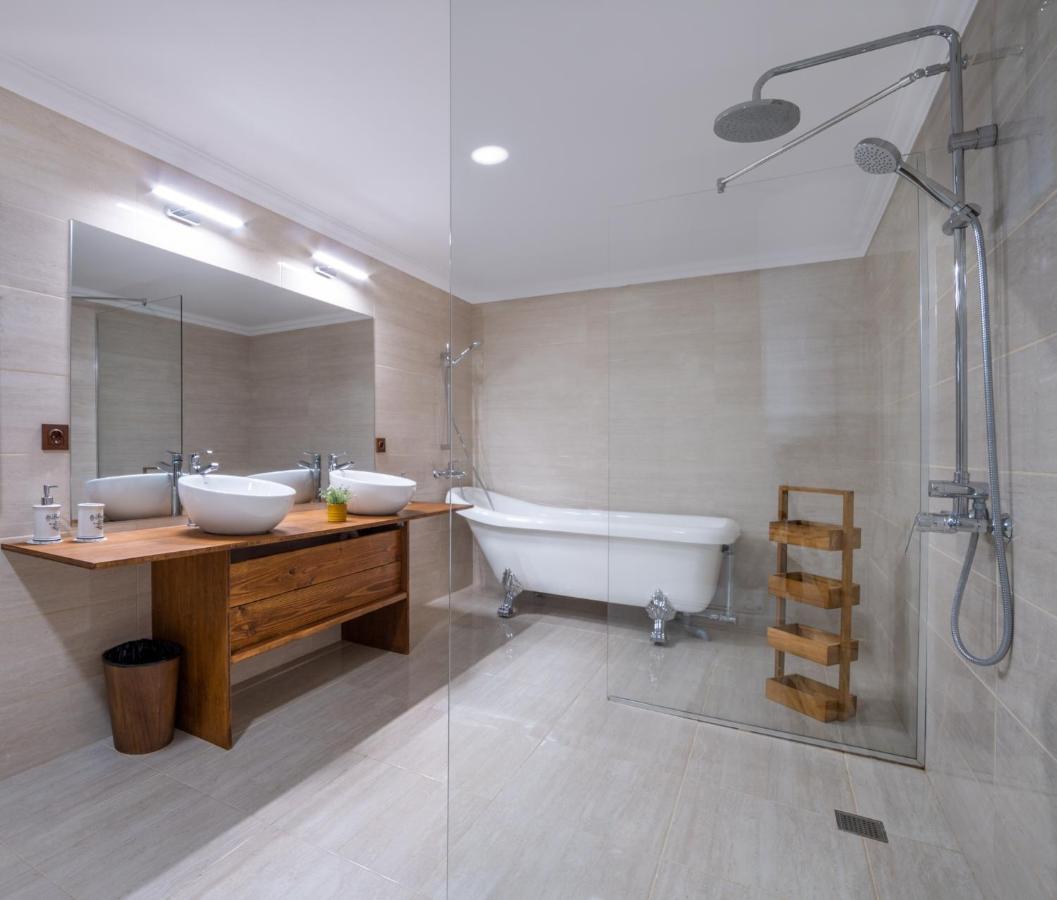 Семеен Хотел И Ресторант Райски Залив Golyama Zhelyazna Extérieur photo